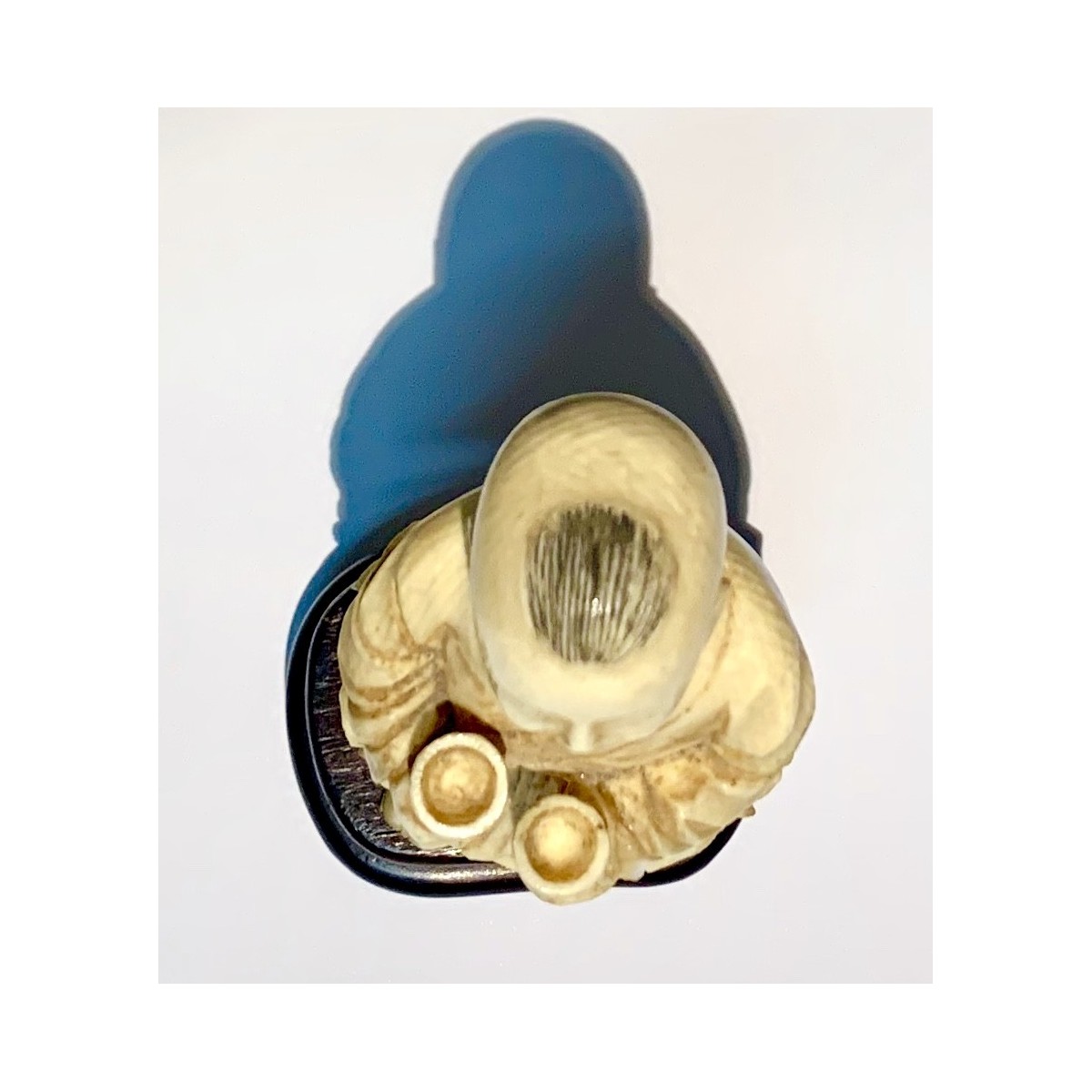 Escultura de marfil Niño con copas