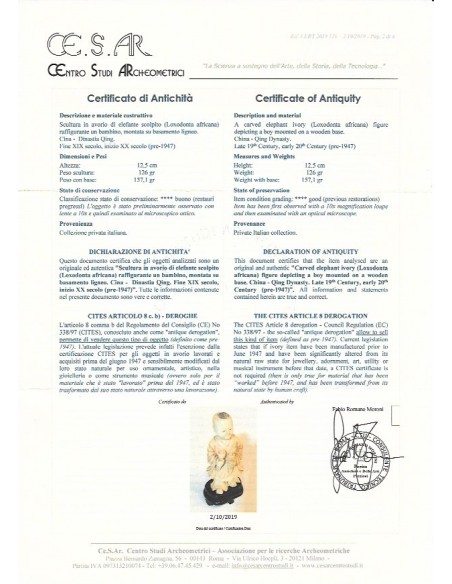 Escultura de marfil Niño con copas