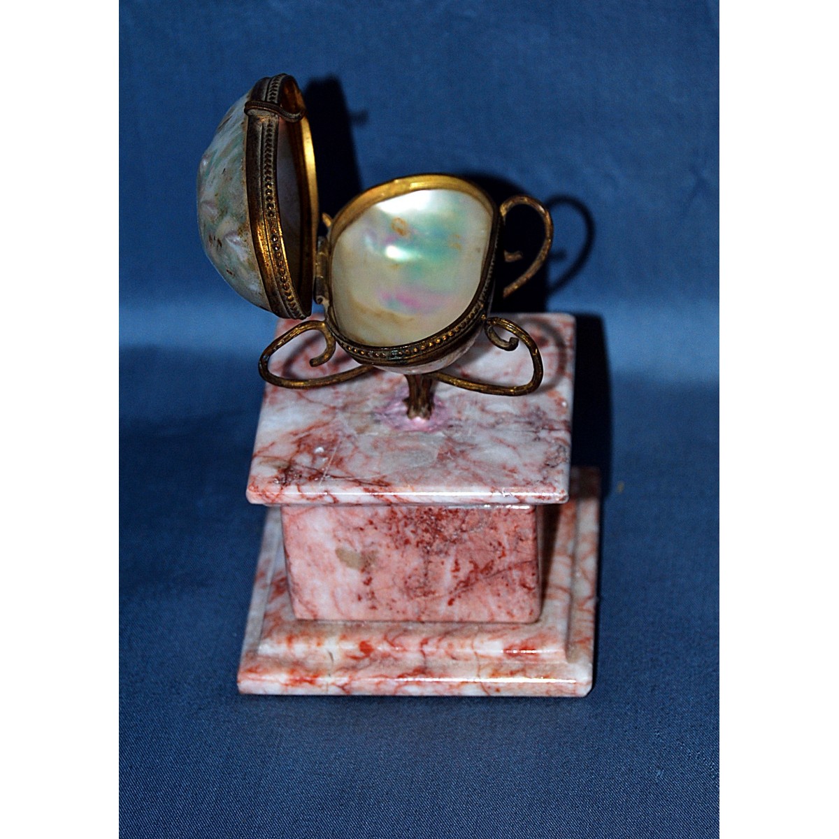 Pequeño joyero, siglo XIX.