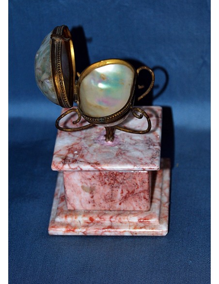 Pequeño joyero, siglo XIX.