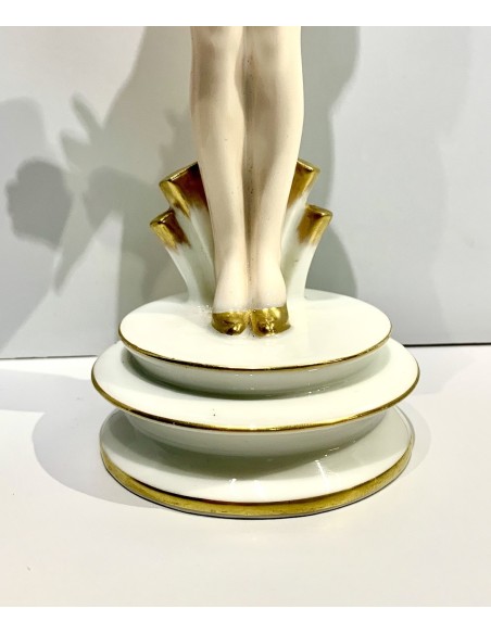 Bailarina de cerámica decó.