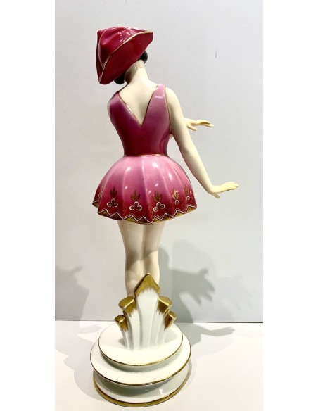 Bailarina de cerámica decó.