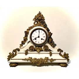 Orologio, pendola da tavolo  del XIX secolo