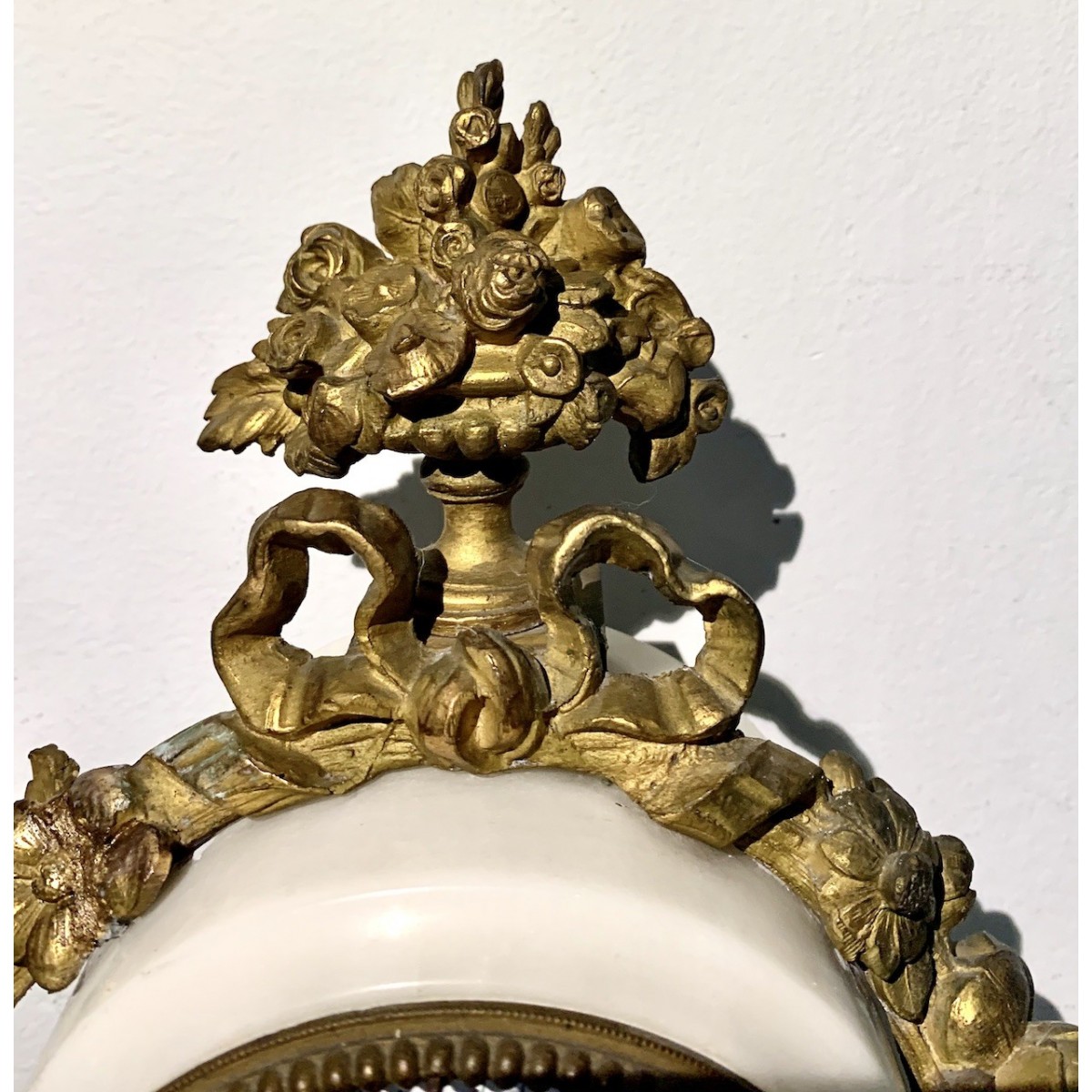 Reloj, pendulo de sobremesa del siglo XIX