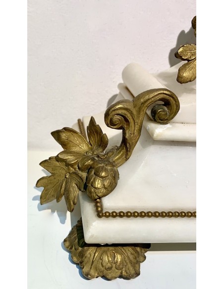 Reloj, pendulo de sobremesa del siglo XIX