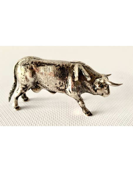 Toro palillero de plata de ley