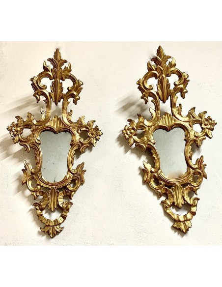 Pareja de cornucopias del siglo XVIII