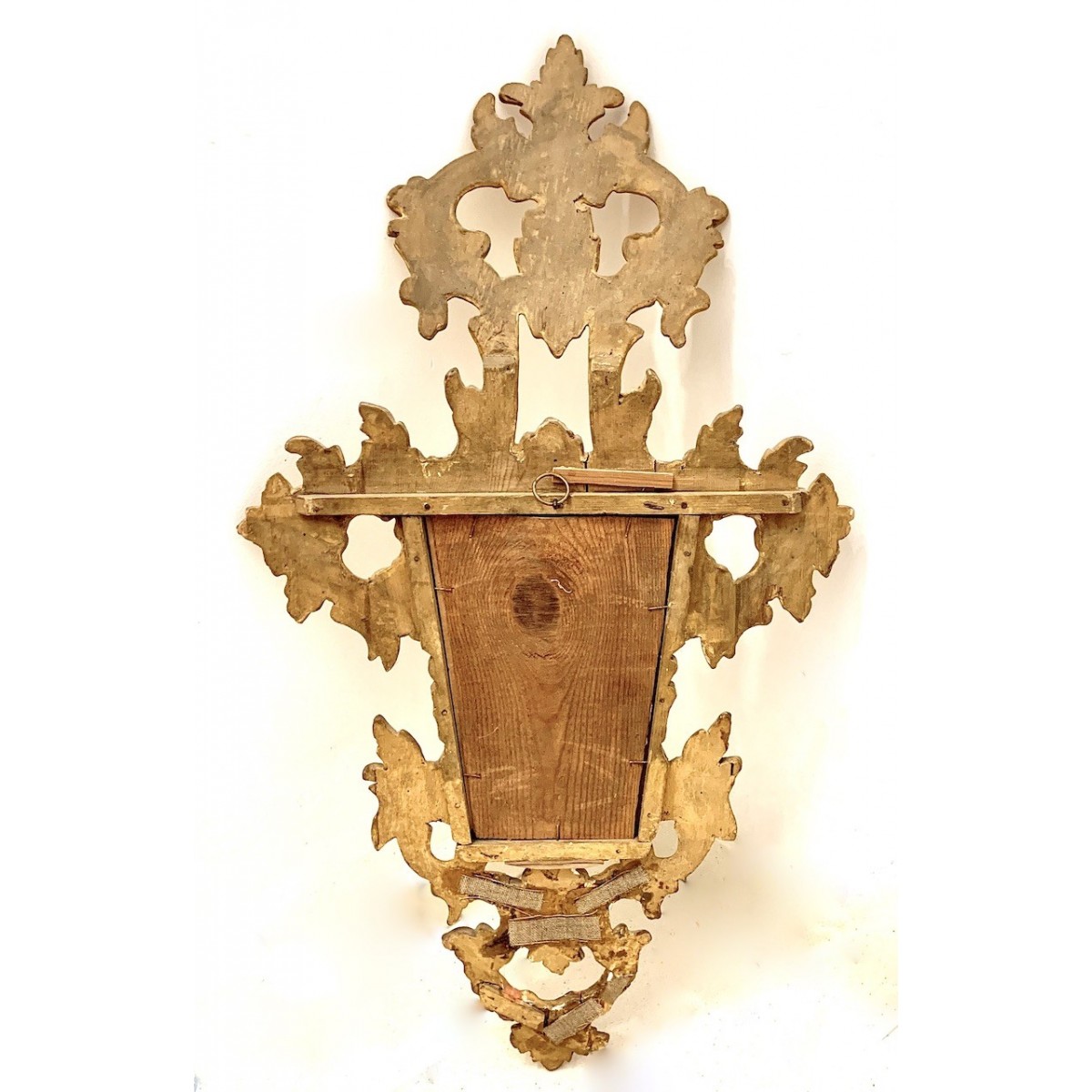 Pareja de cornucopias del siglo XVIII