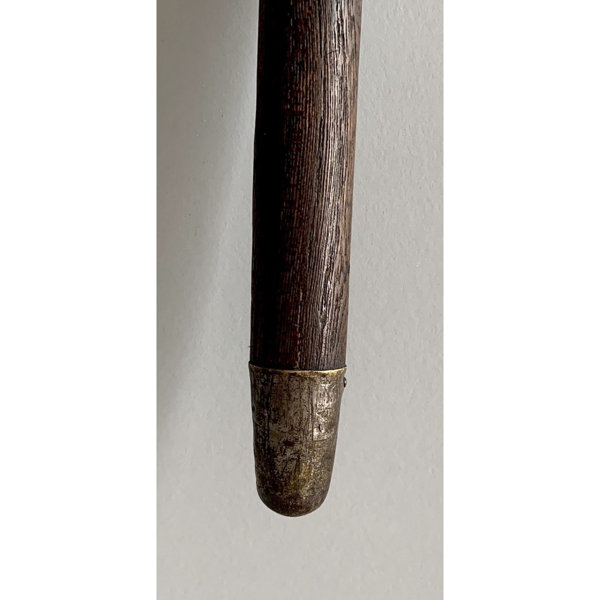 Bastone con manico d'osso intagliato dell' 800