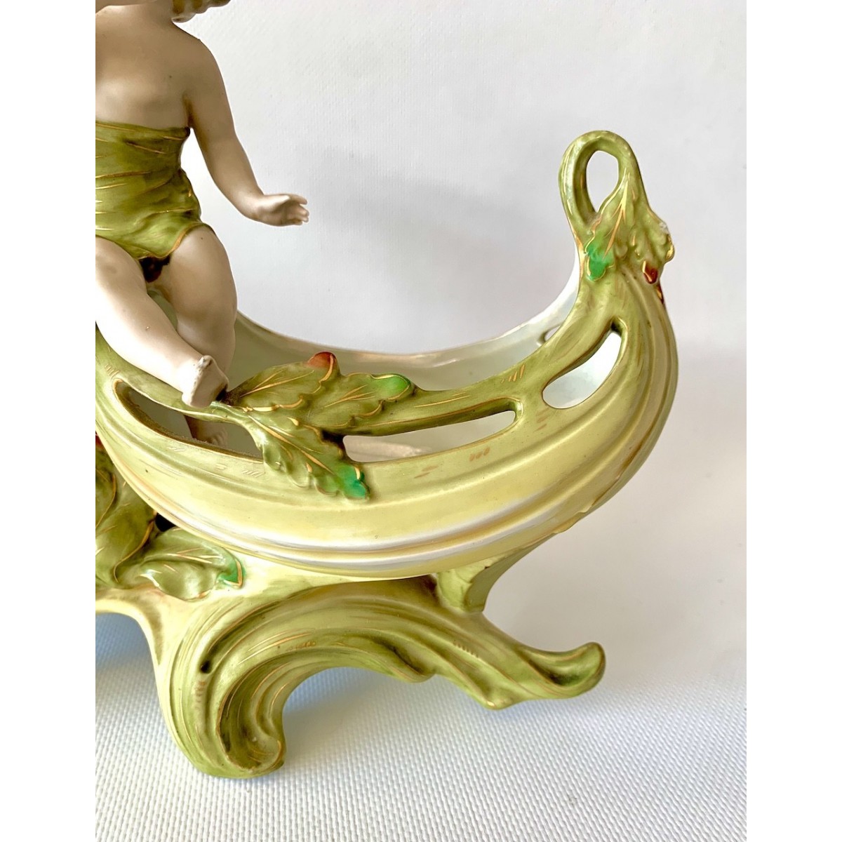 Centro de porcelana de finales del siglo XIX