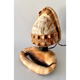 Table lamp, made with two shells cameo carved 2