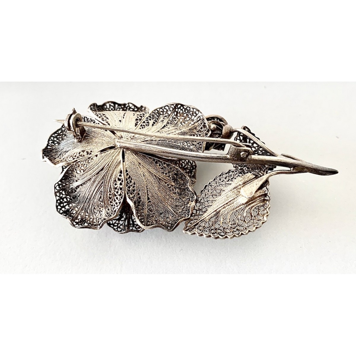 Spilla in filigrana d’argento 925 a forma di rosa