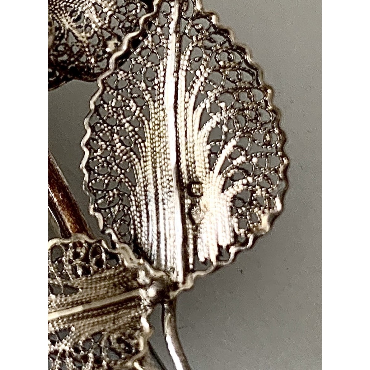 Spilla in filigrana d’argento 925 a forma di rosa