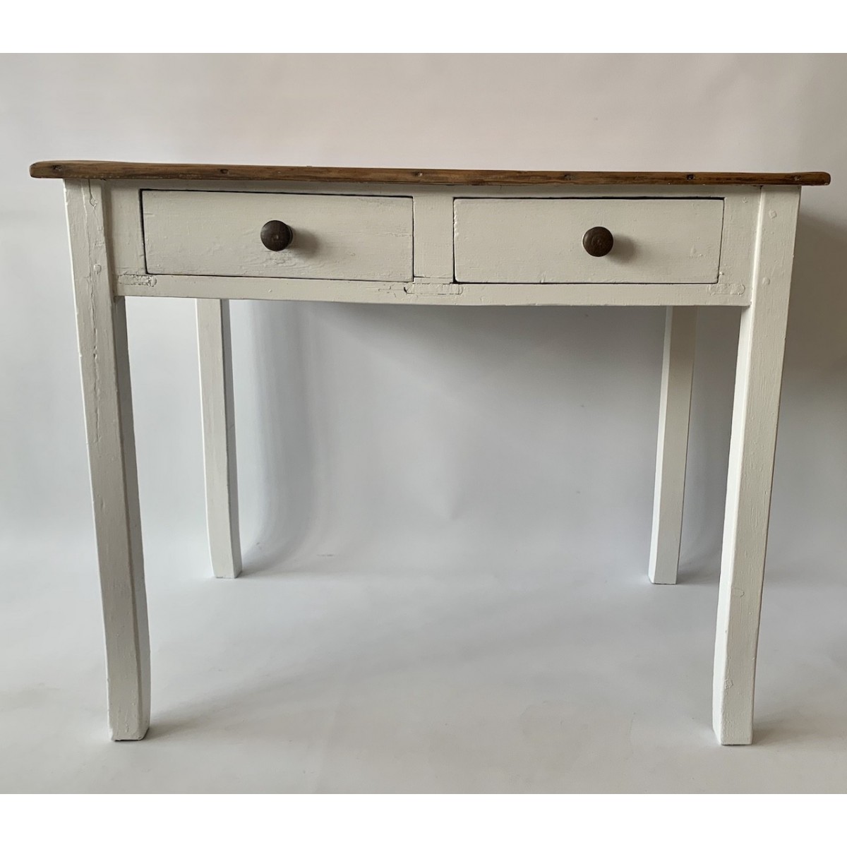 Mesa rustica de pino de principios del siglo XX