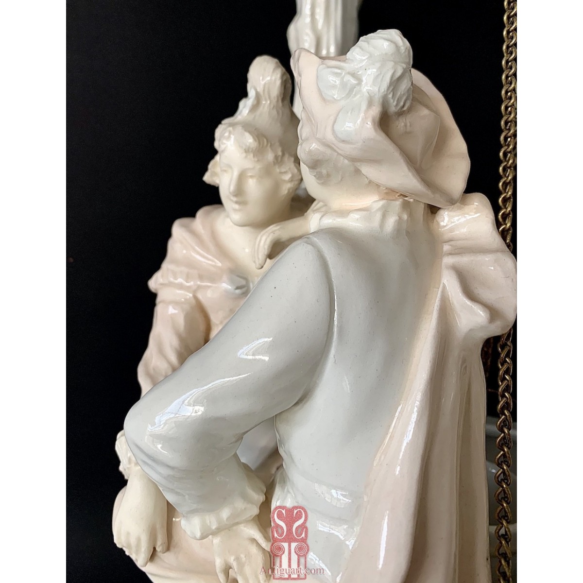 “Pareja de figuras delante al pozo” cerámica principios siglo XX