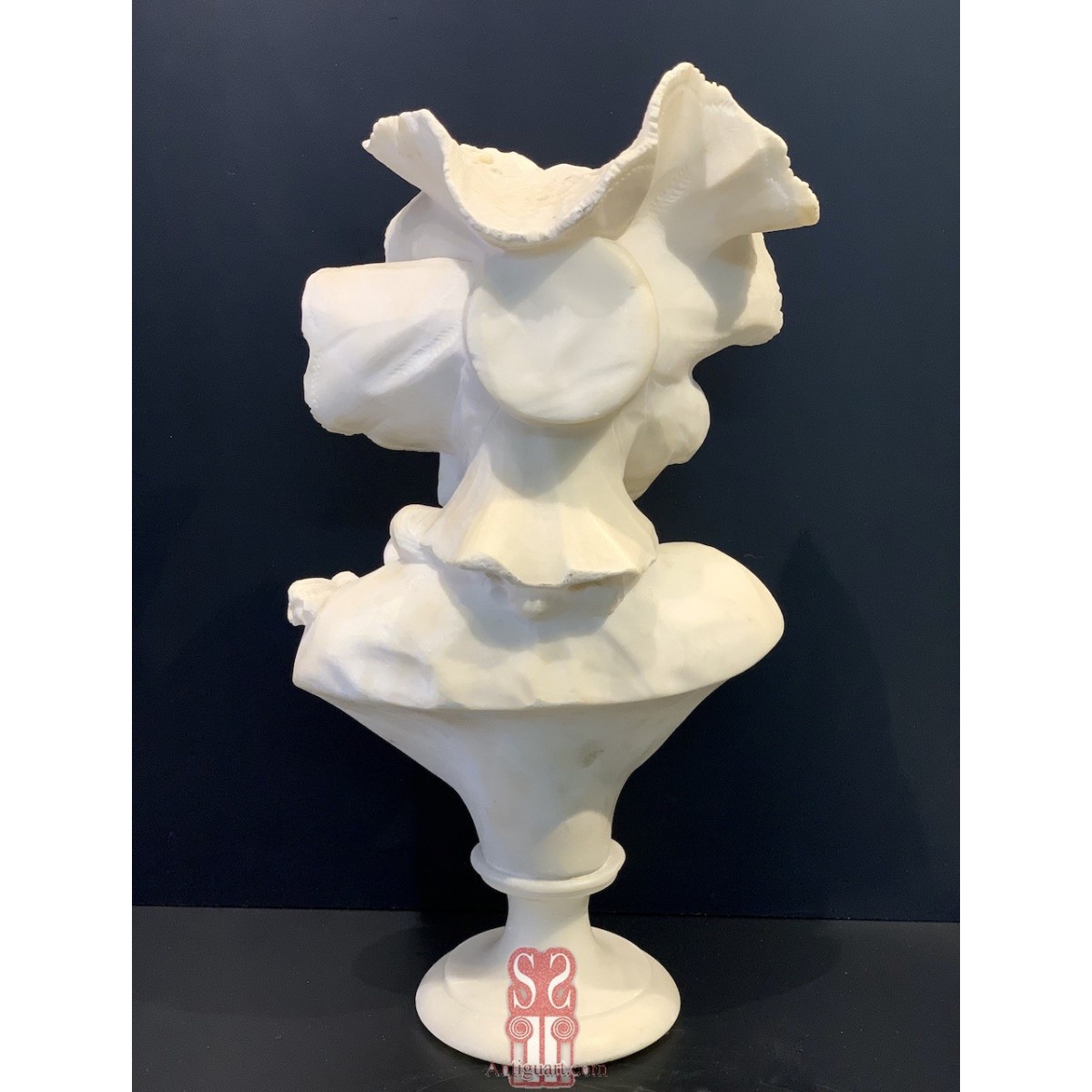 Busto de mármol de joven (1880-1910)