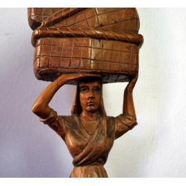 Campesina, talla de finales del siglo XIX. 2