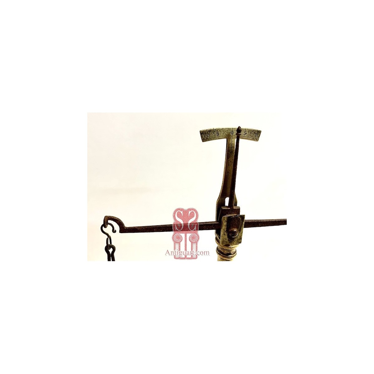 Balanza de precisión del siglo XIX.