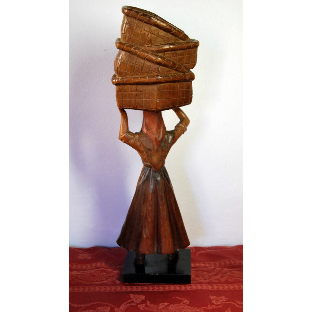 Campesina, talla de finales del siglo XIX.