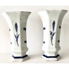 Garniture di cinque vasi in maiolica di Delft del 700