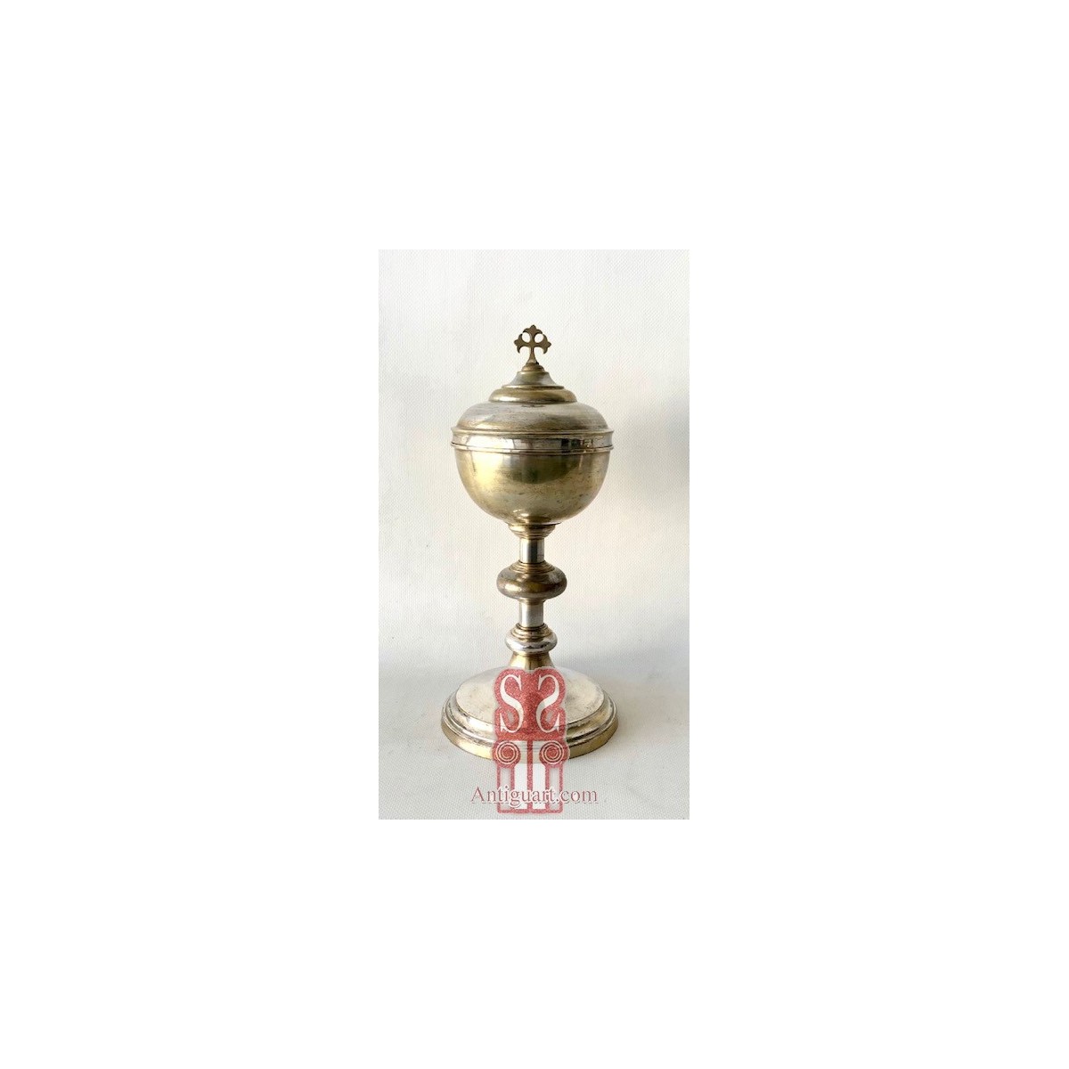 Ciborium in silver-plated metal, final 19th