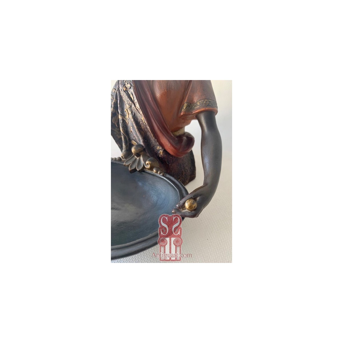 “Moro con bandeja” escultura de terracotta, principio siglo XX