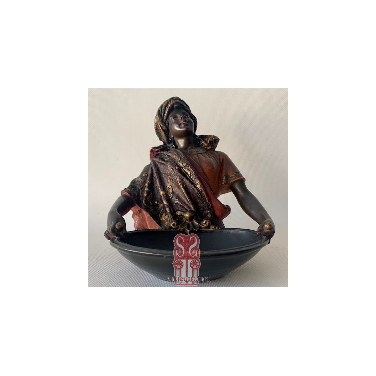 “Moro con bandeja” escultura de terracotta, principio siglo XX