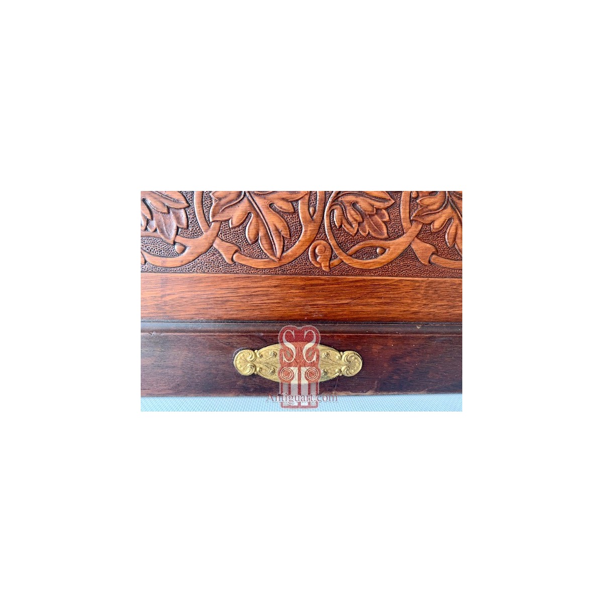 Caja joyero de caoba, principios del siglo XX