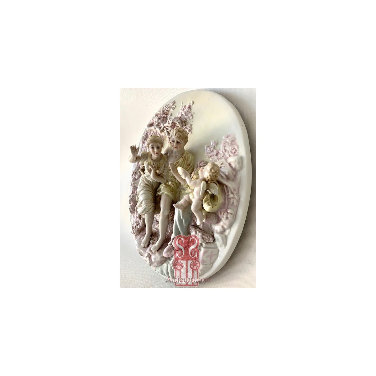 Altorrelieves de porcelana Meissen.