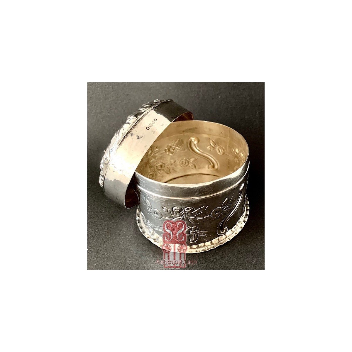Scatola rotonda d’argento Sterling dell'800 inglese