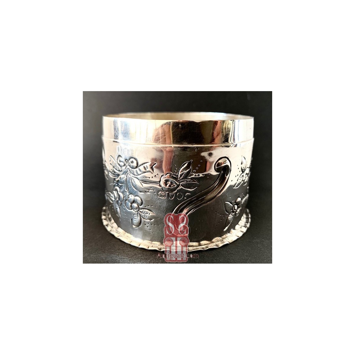 Scatola rotonda d’argento Sterling dell'800 inglese