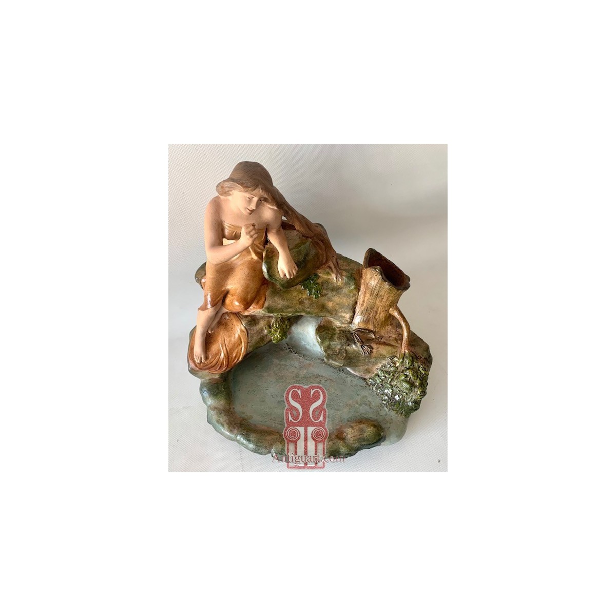 Lorenzo Vergnano “Mujer delante un lago” terracotta policromada