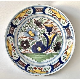 Delft ceramic plate, Holland, half 18th