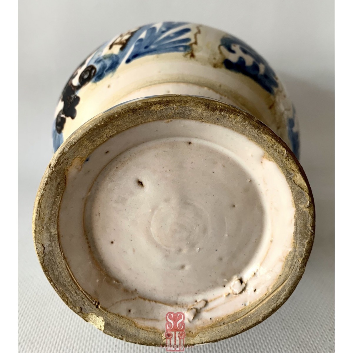 Jarra de mayólica, Pesaro Italia, finales siglo XVIII.