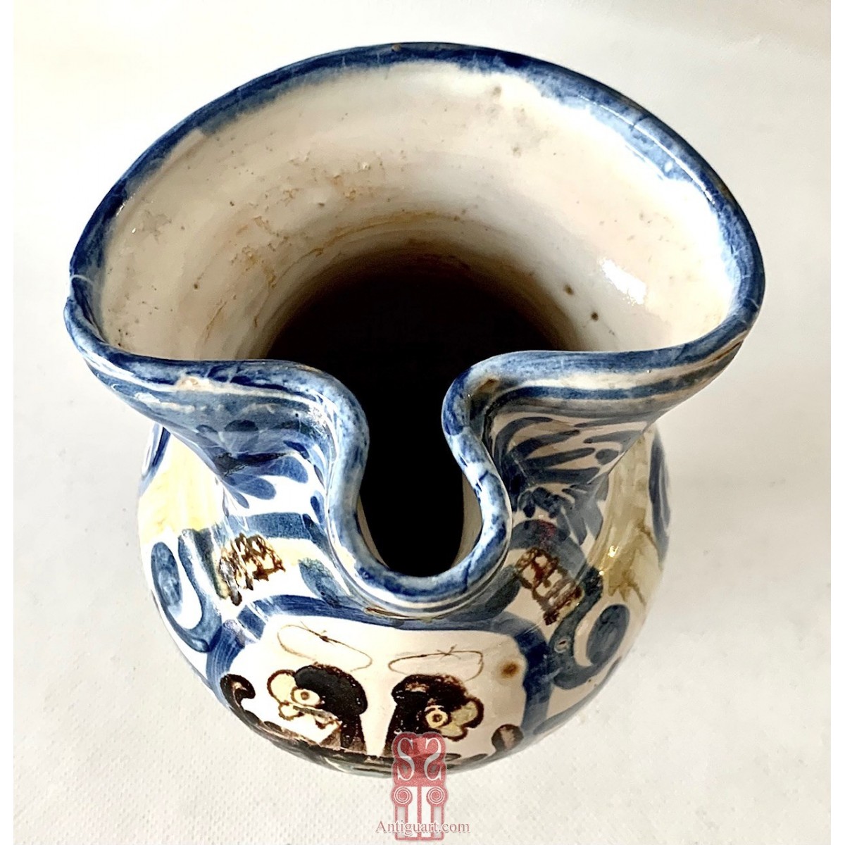 Jarra de mayólica, Pesaro Italia, finales siglo XVIII.