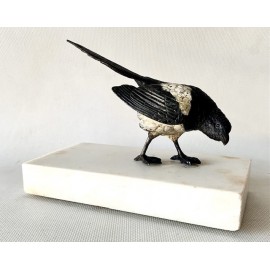 Urraca, bronce de Viena policromado, 1890-1920 2