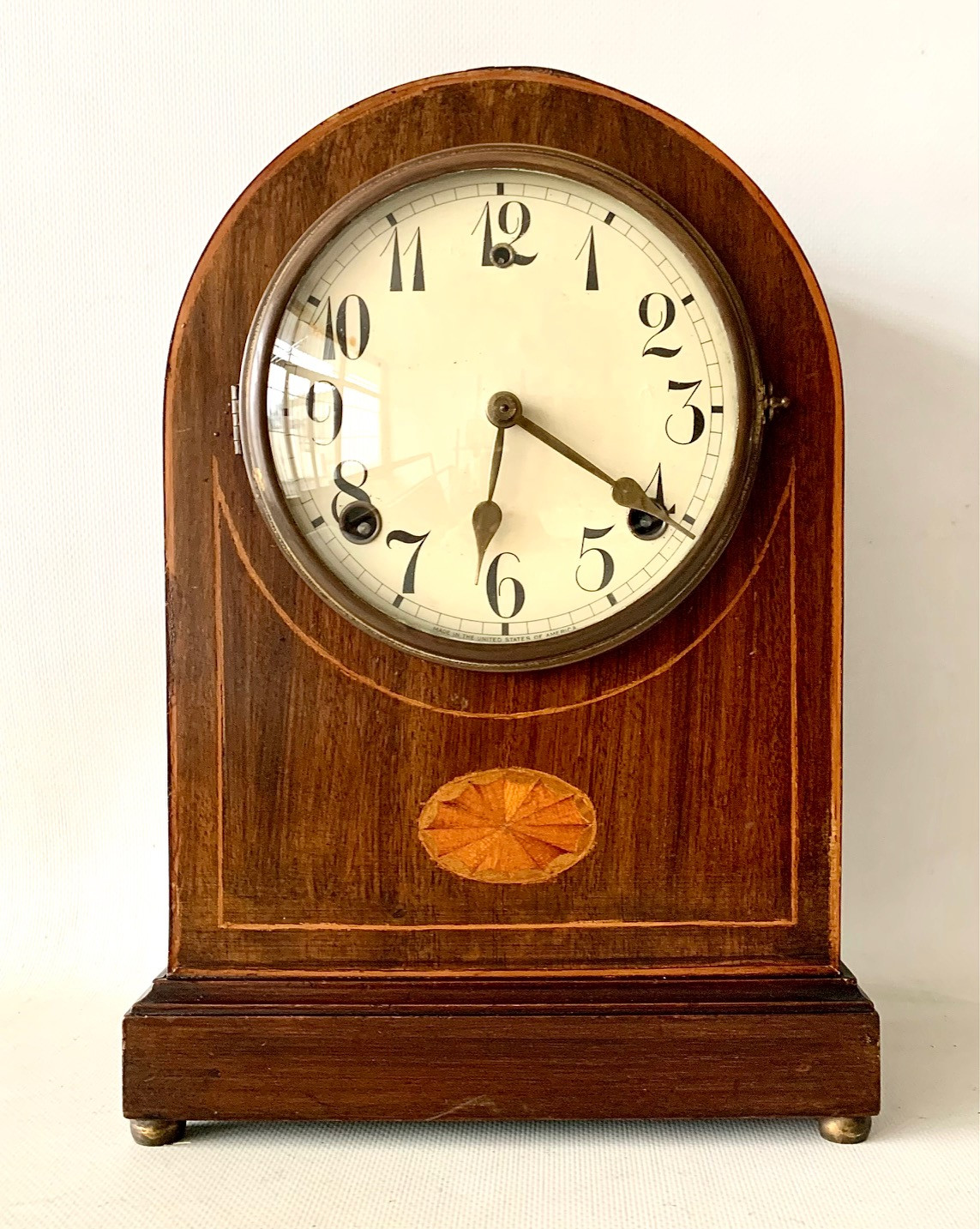 https://www.antiguart.com/5466/reloj-de-mesa-siglo-xix-gilbert-clock-co-winsted-conn-usa.jpg