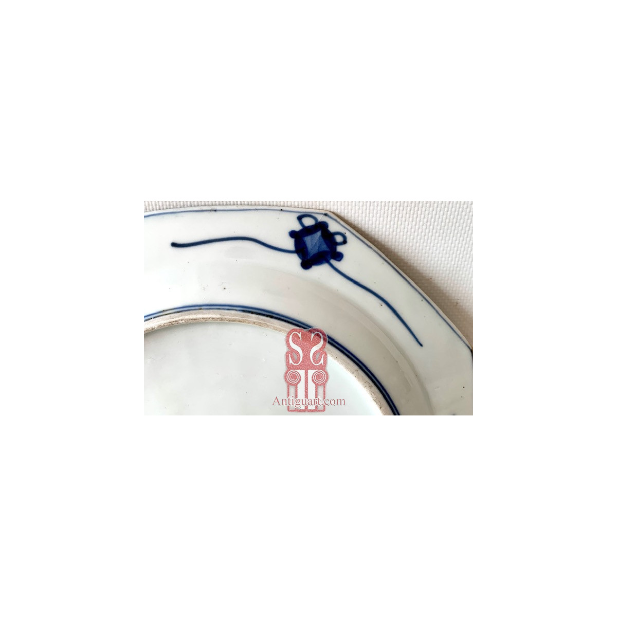 Pareja de platos Imari, Japón finales Siglo XIX.