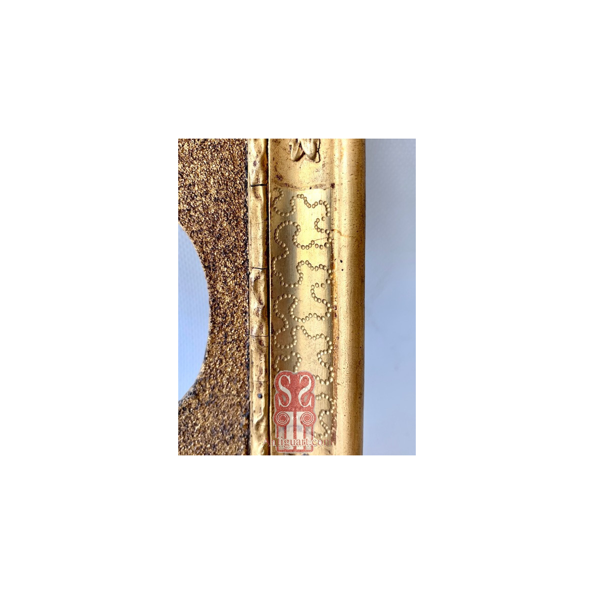 Pareja de marcos dorados del siglo XIX