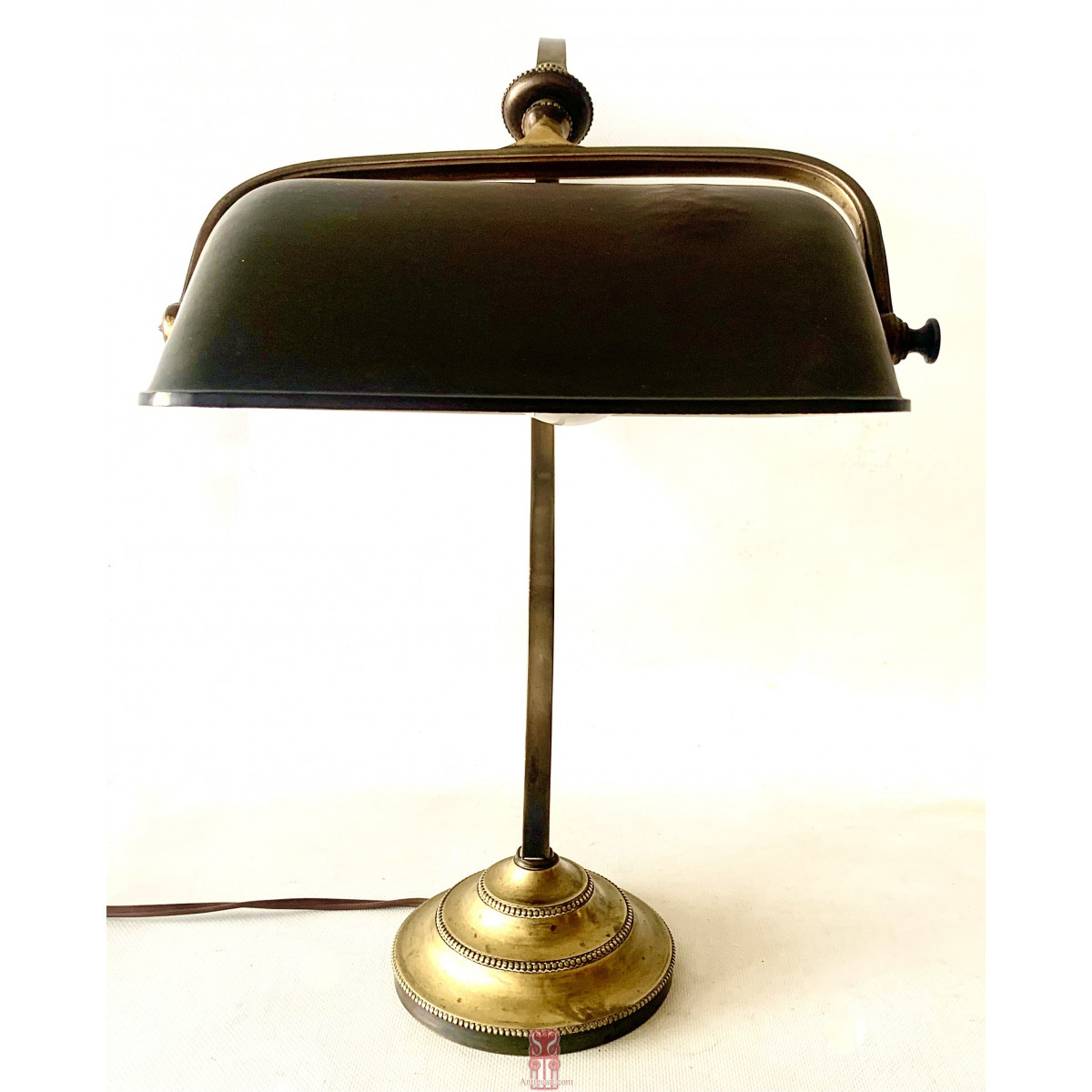 Bronze desk lamp early 20th