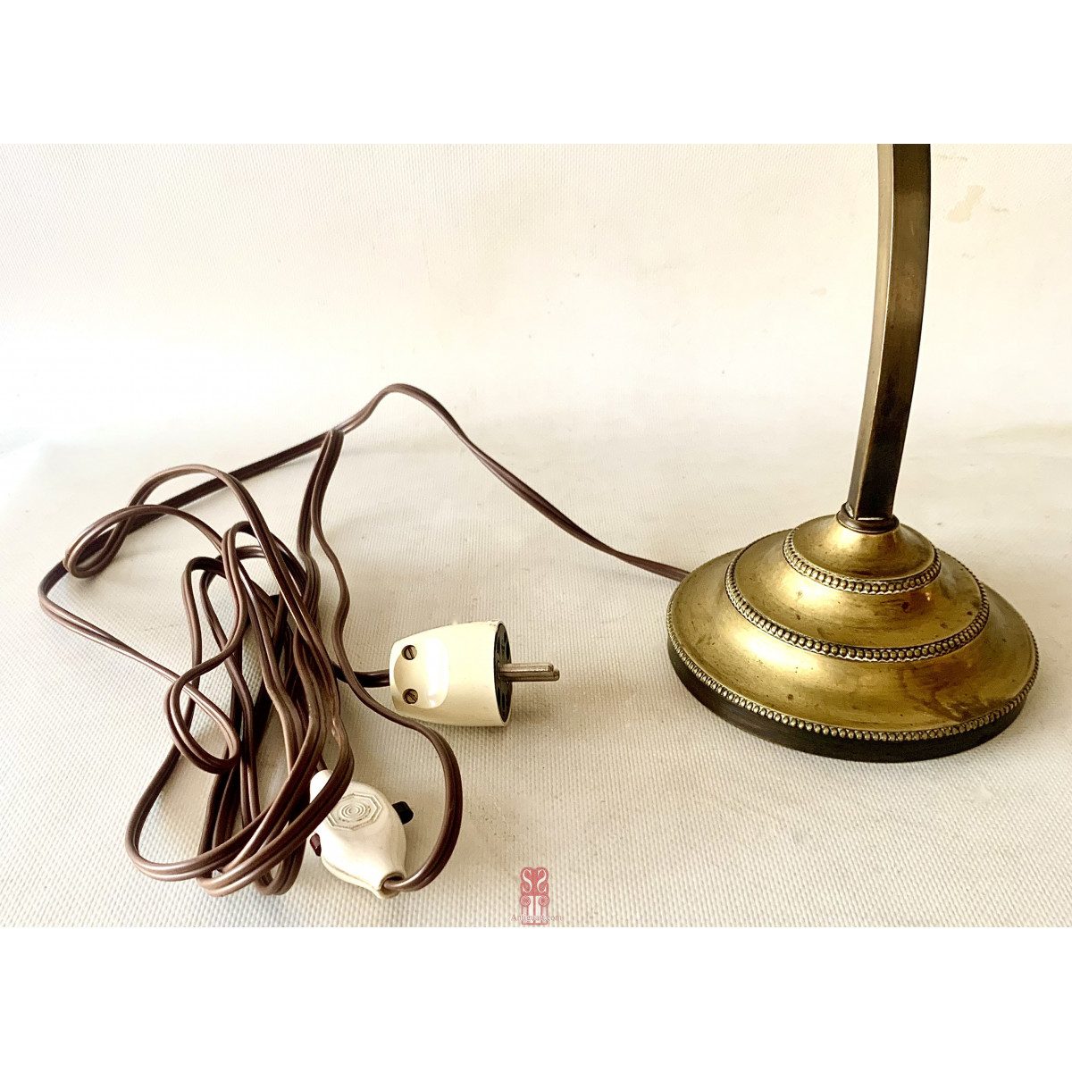 Bronze desk lamp early 20th