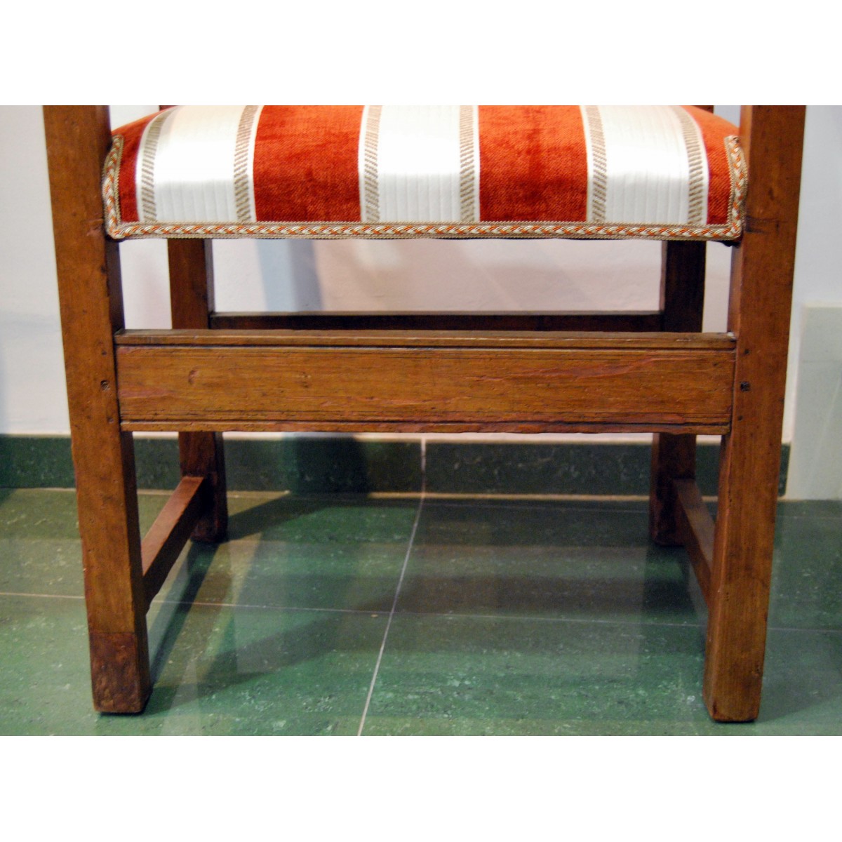 Butaca frailera de finales del siglo XVIII.