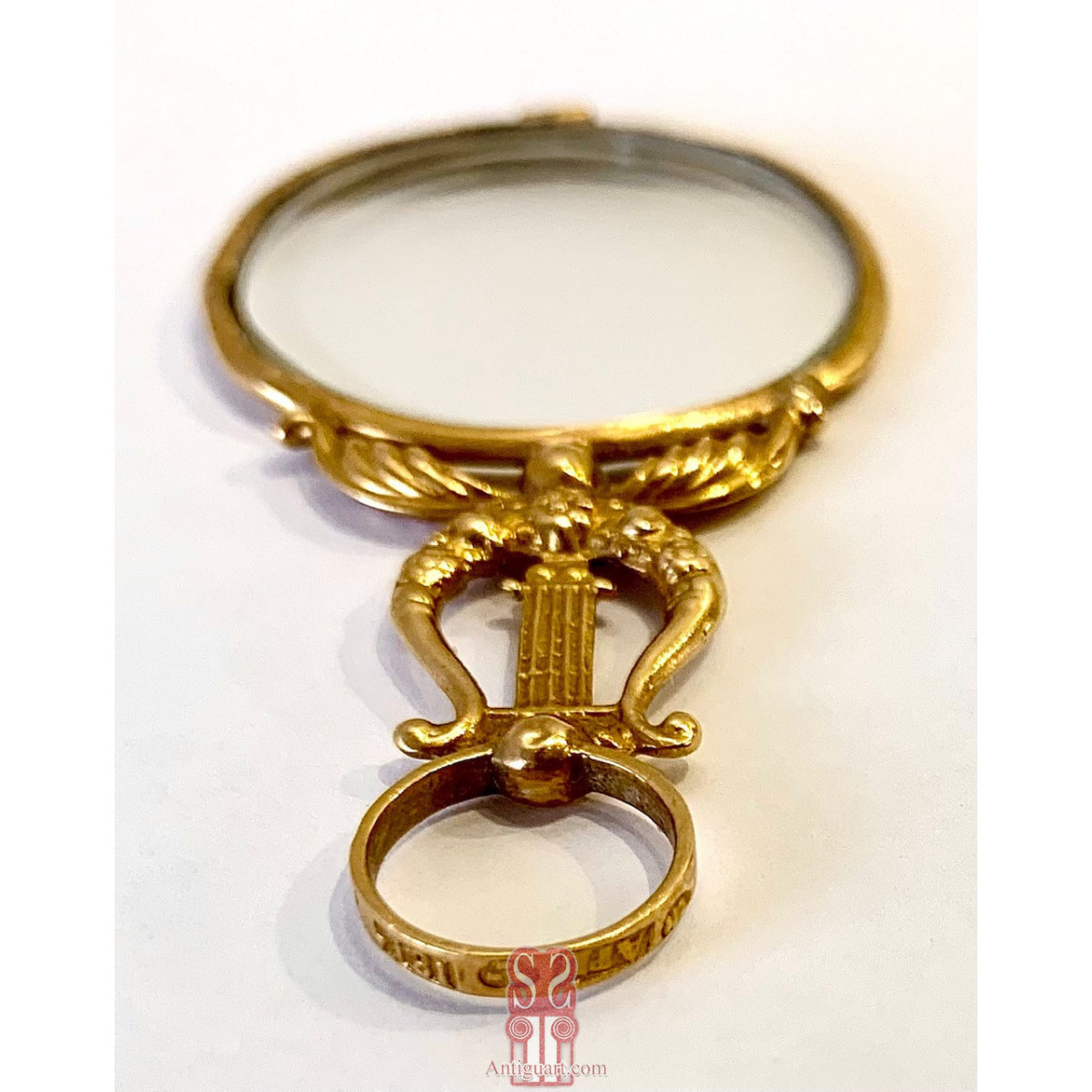 Lupa de oro de 18 quilates, siglo XIX, Suecia.