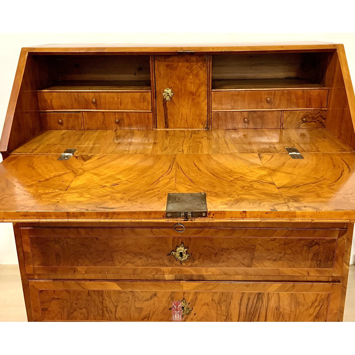 Escritorio papelera, Carlos IV, finales del siglo XVIII.