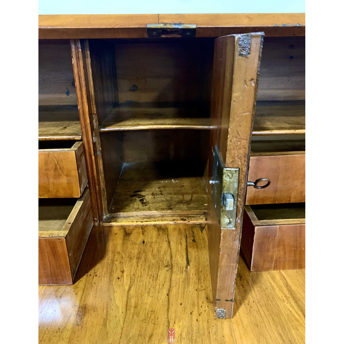 Escritorio papelera, Carlos IV, finales del siglo XVIII.