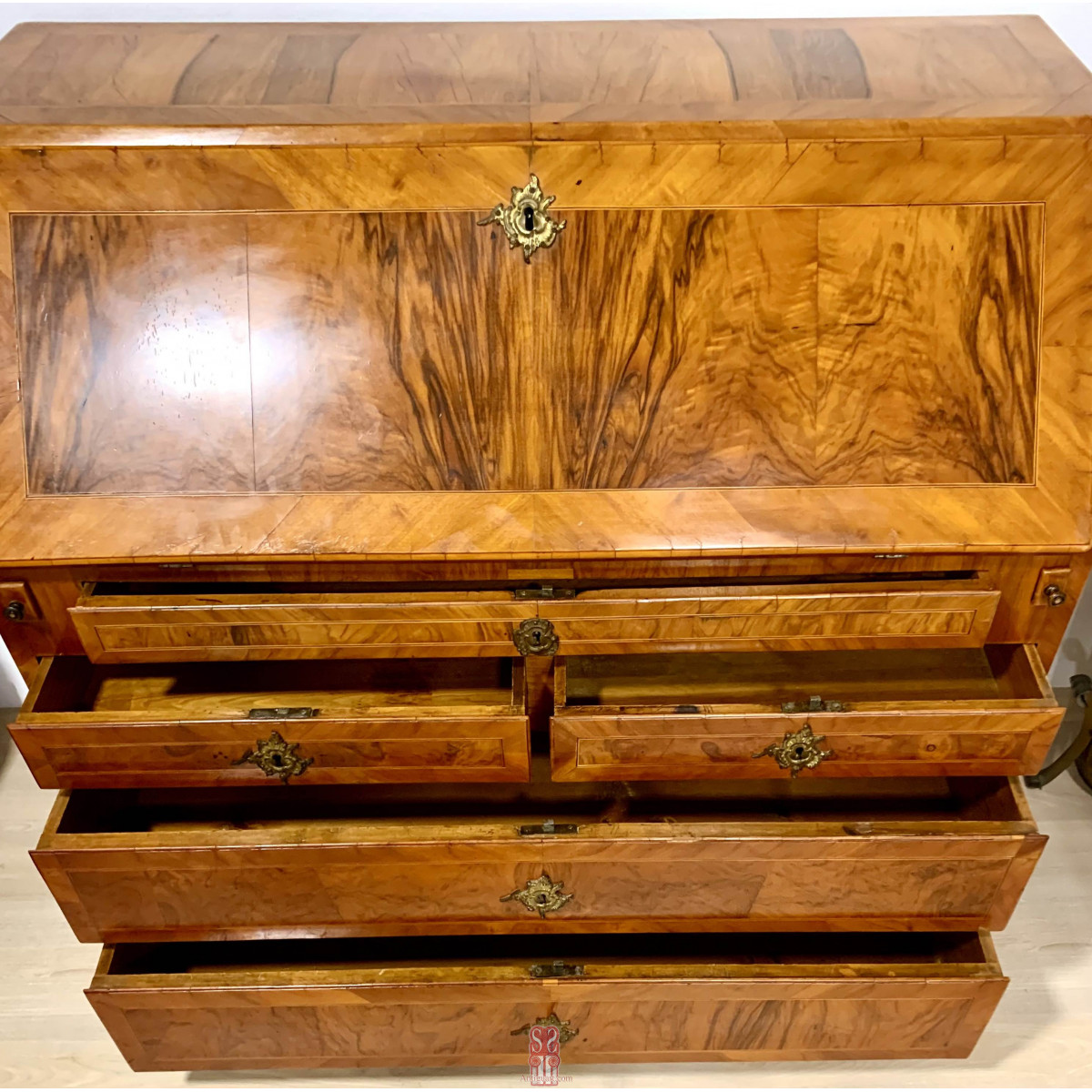 Escritorio papelera, Carlos IV, finales del siglo XVIII.