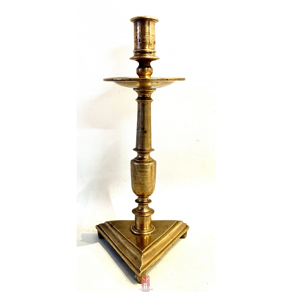 Candelabro di bronzo del 600