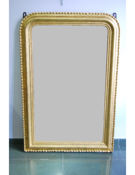 Espejo de la mitad del siglo XIX, dorado.