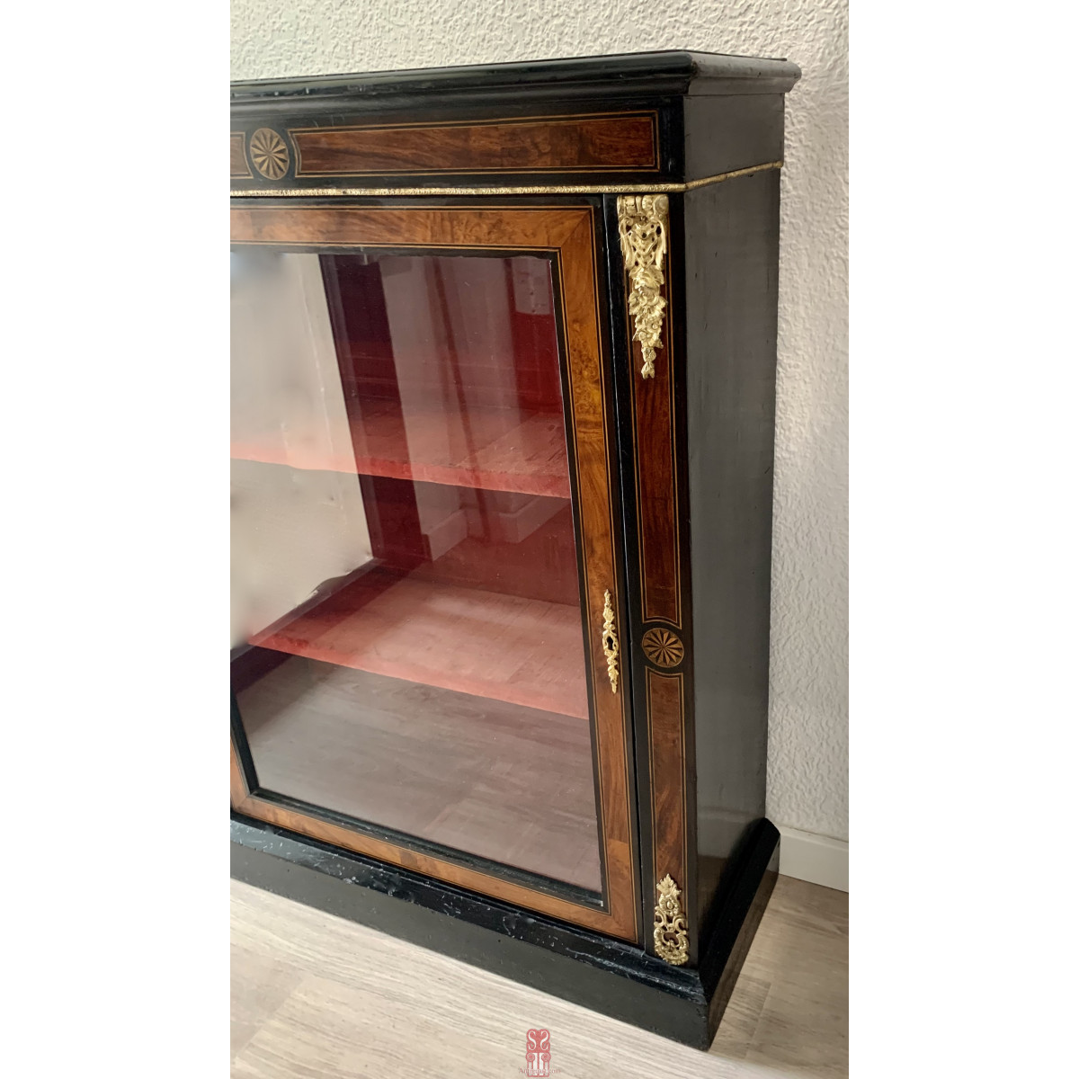 Napoleon III display cabinet, mid-19th