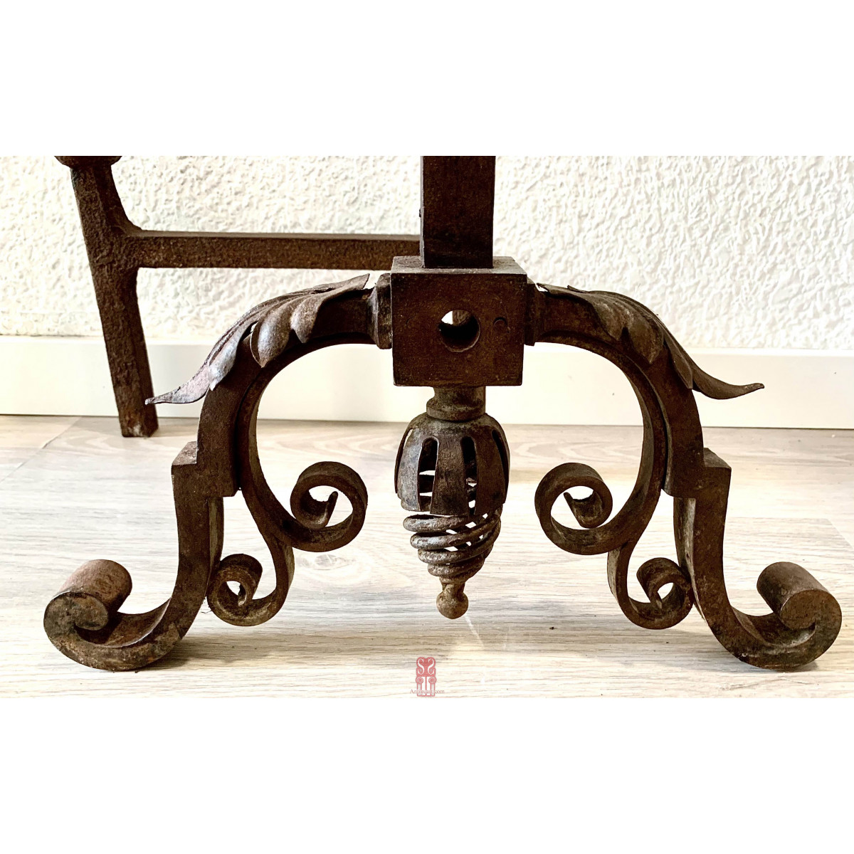 Pareja de morillos en hierro forjado del siglo XIX